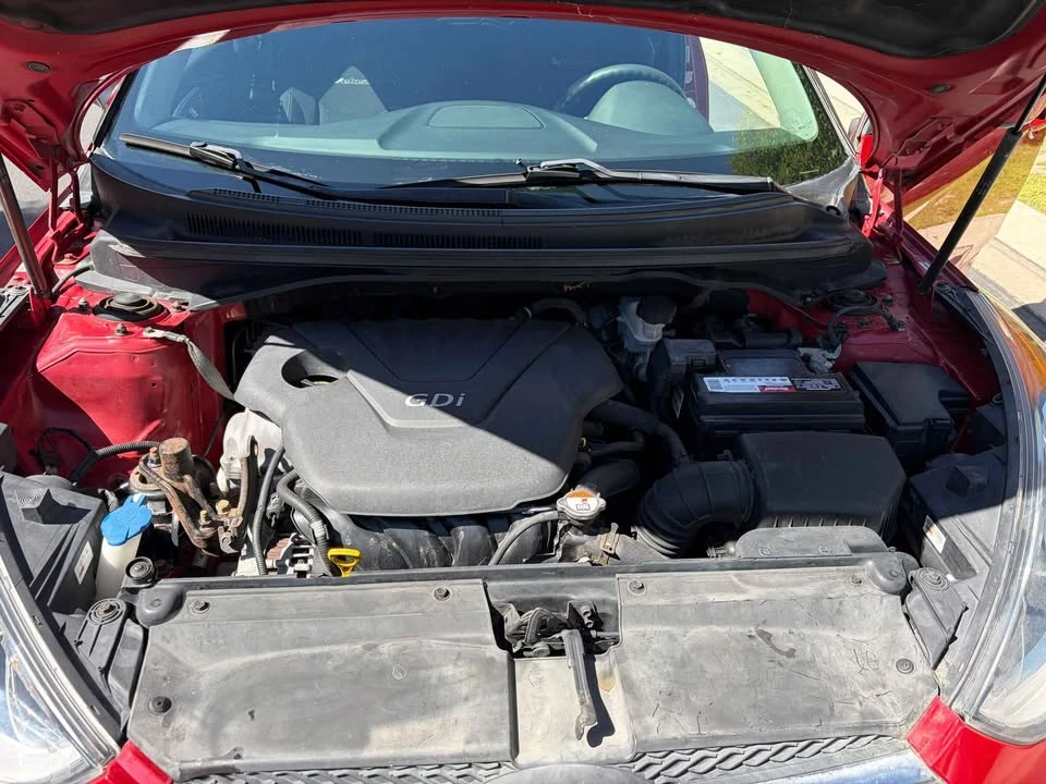 2014 Hyundai Veloster - Image 6 of 11