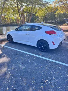 2014 Hyundai Veloster 2.0 Coupe 3D
