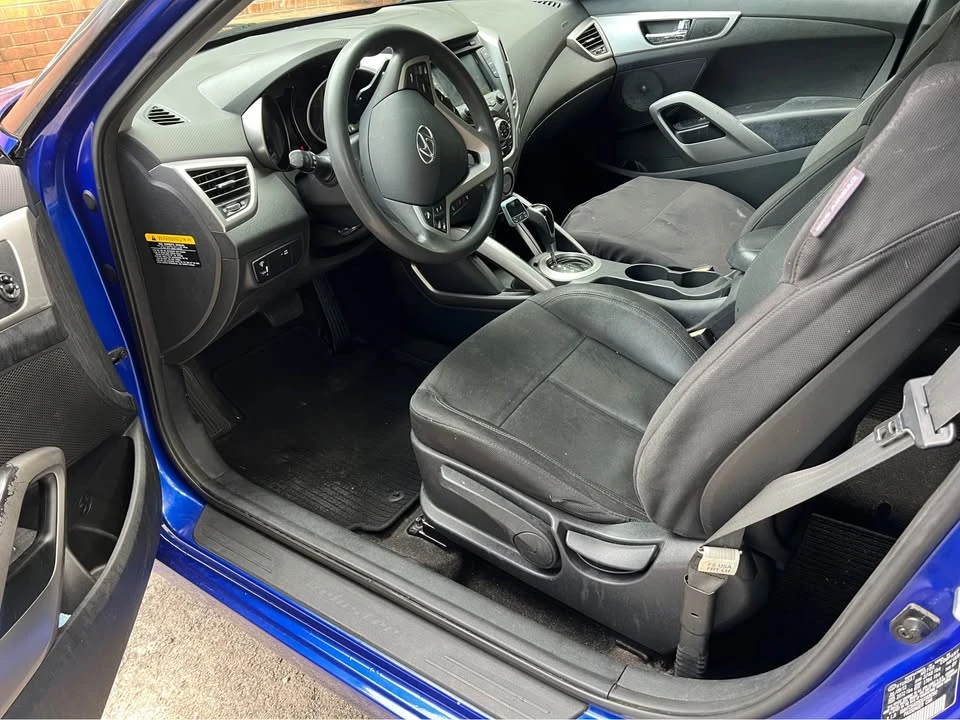 2014 Hyundai Veloster - Image 6 of 9