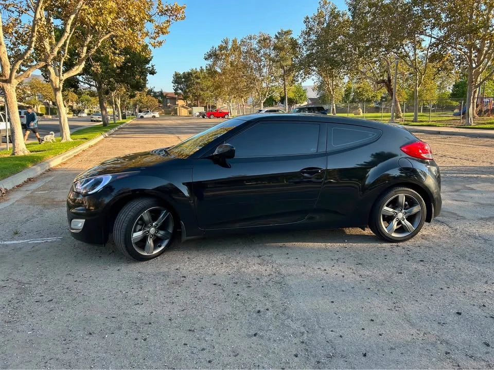 2014 Hyundai Veloster - Image 11 of 15
