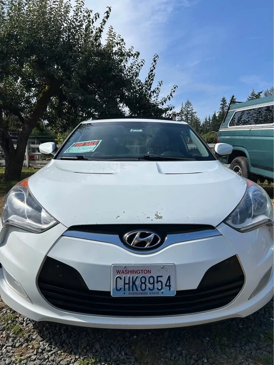2014 Hyundai Veloster - Image 2 of 8