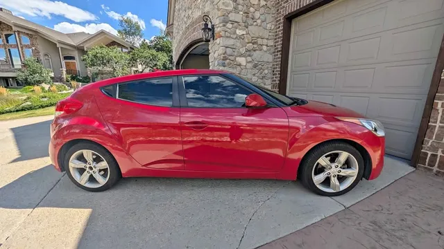 2014 Hyundai Veloster 2.0 Premium Coupe 3D