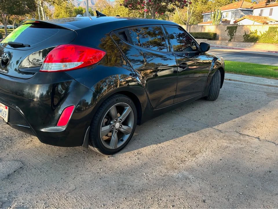 2014 Hyundai Veloster - Image 13 of 15