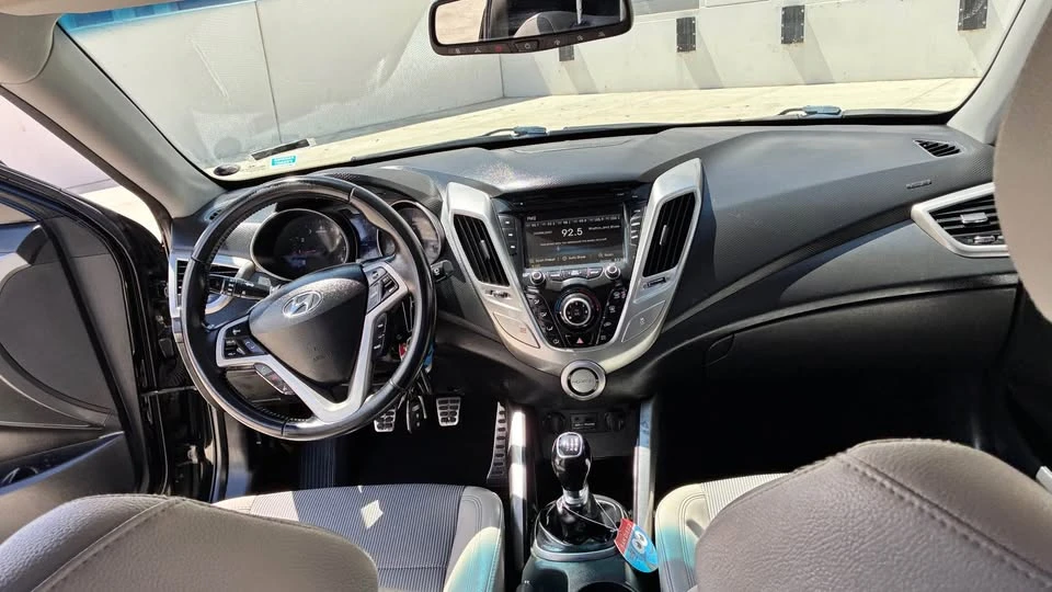 2014 Hyundai Veloster - Image 9 of 9