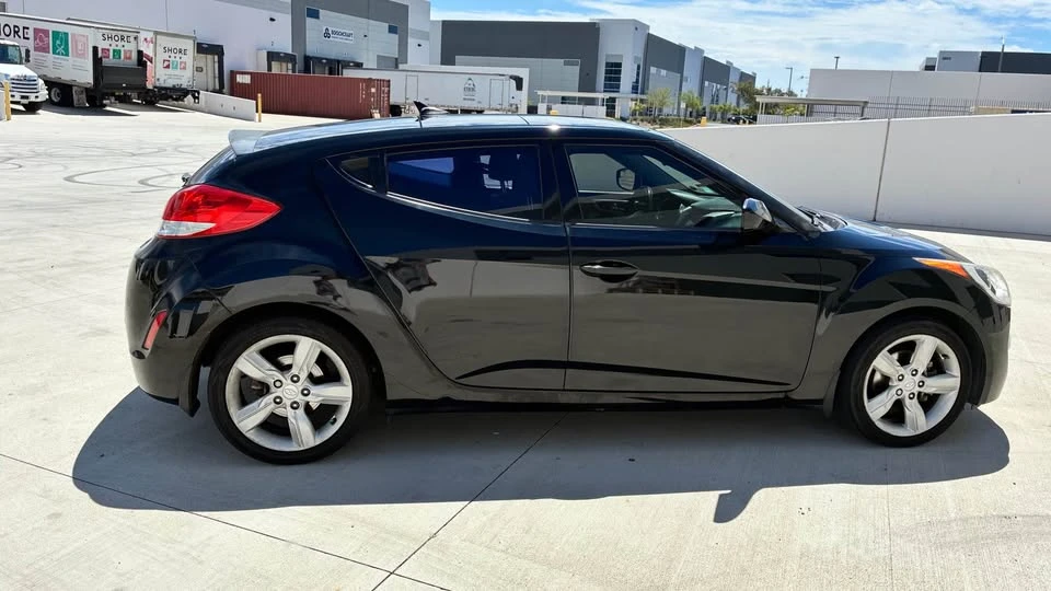 2014 Hyundai Veloster - Image 3 of 9