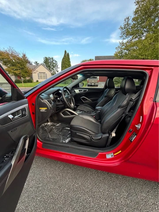 2014 Hyundai Veloster - Image 6 of 13