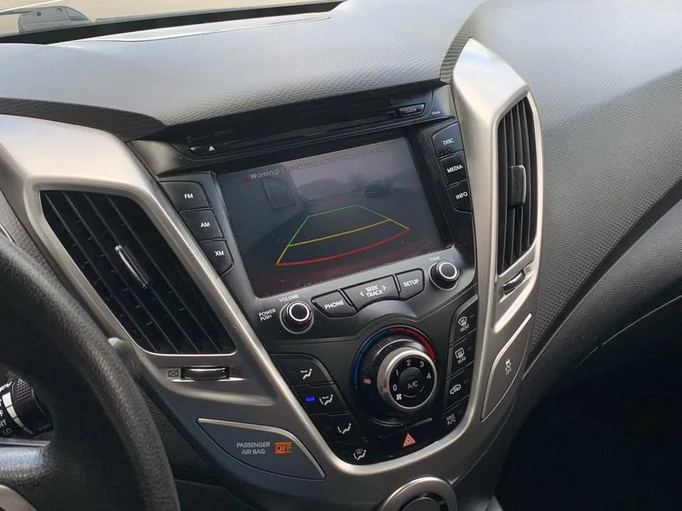 2014 Hyundai Veloster - Image 12 of 14