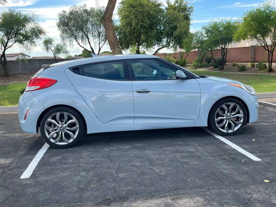 2014 Hyundai Veloster - Image 3 of 7