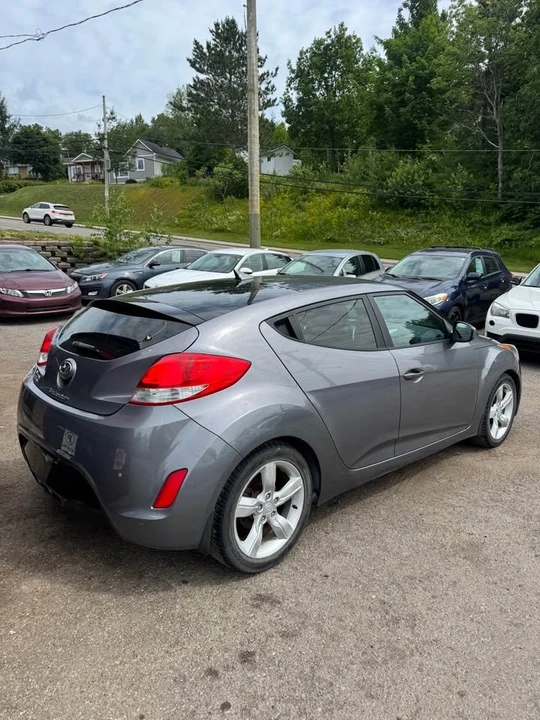 2014 Hyundai Veloster - Image 4 of 11