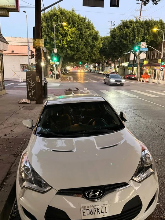 2014 Hyundai Veloster - Image 4 of 6