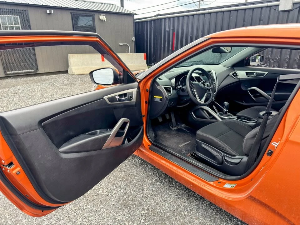 2014 Hyundai Veloster - Image 7 of 20