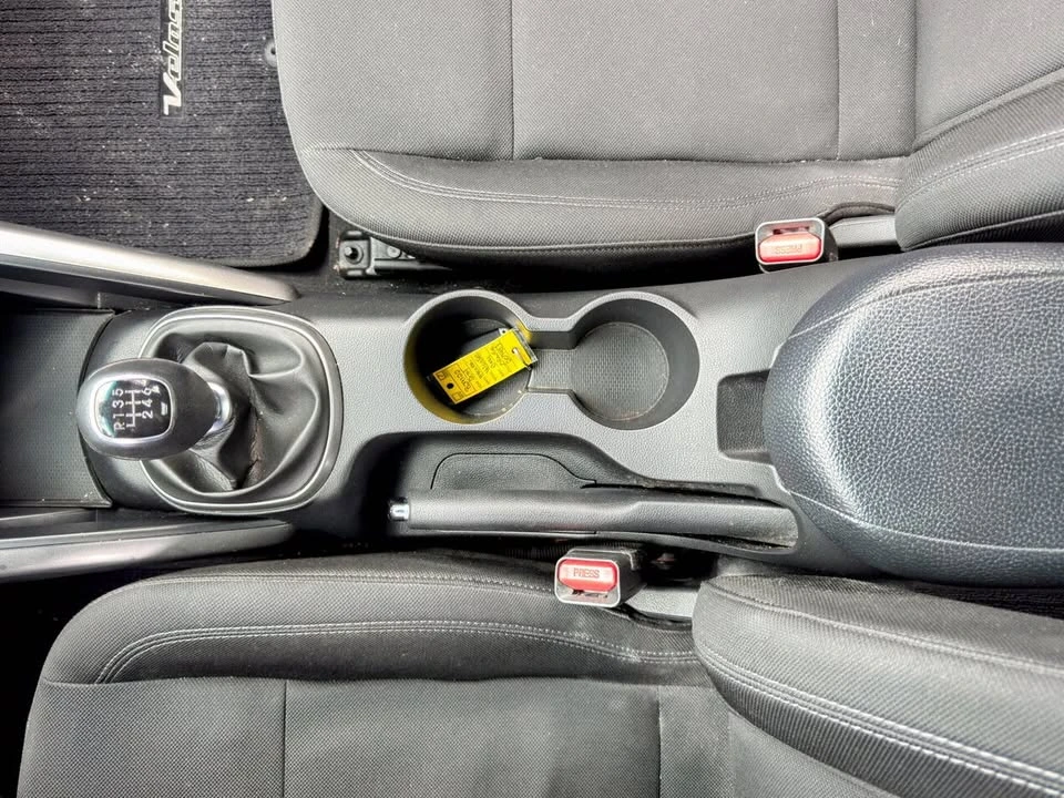 2014 Hyundai Veloster - Image 19 of 20