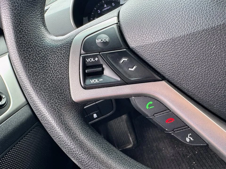 2014 Hyundai Veloster - Image 12 of 20