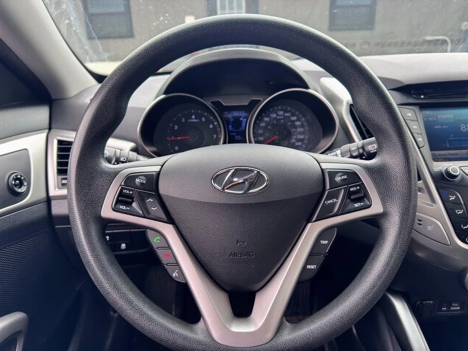 2014 Hyundai Veloster - Image 11 of 20