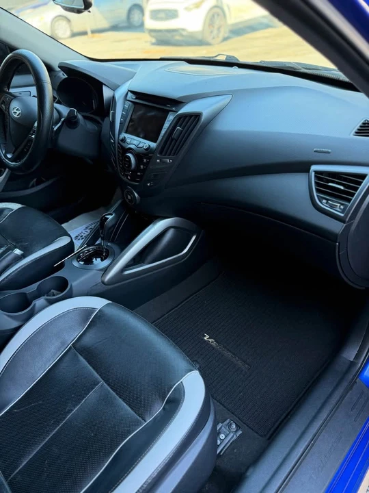 2014 Hyundai Veloster - Image 5 of 10