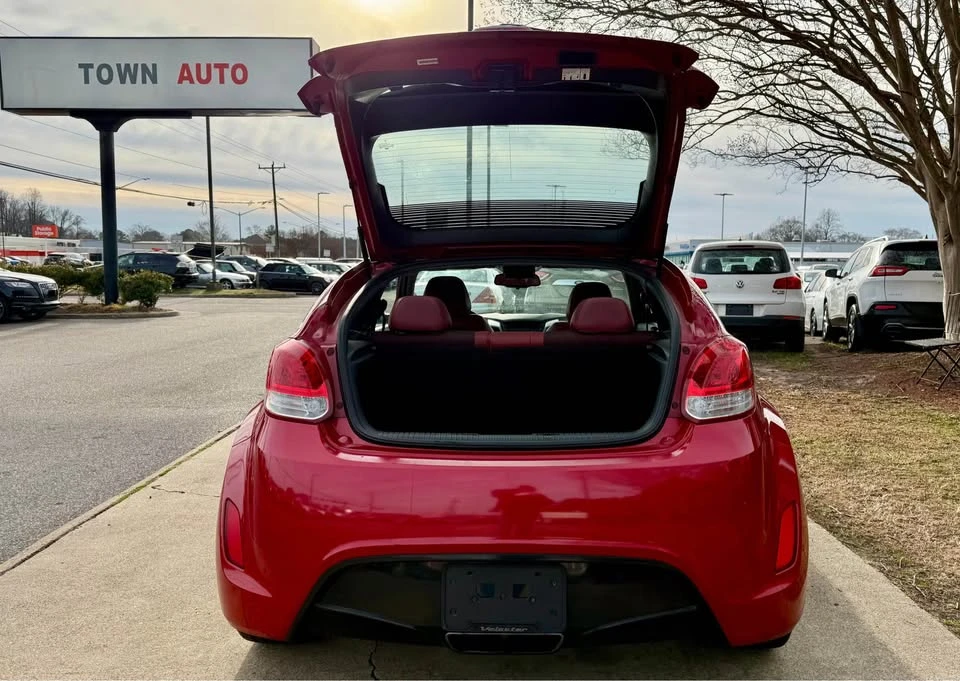 2014 Hyundai Veloster - Image 18 of 20