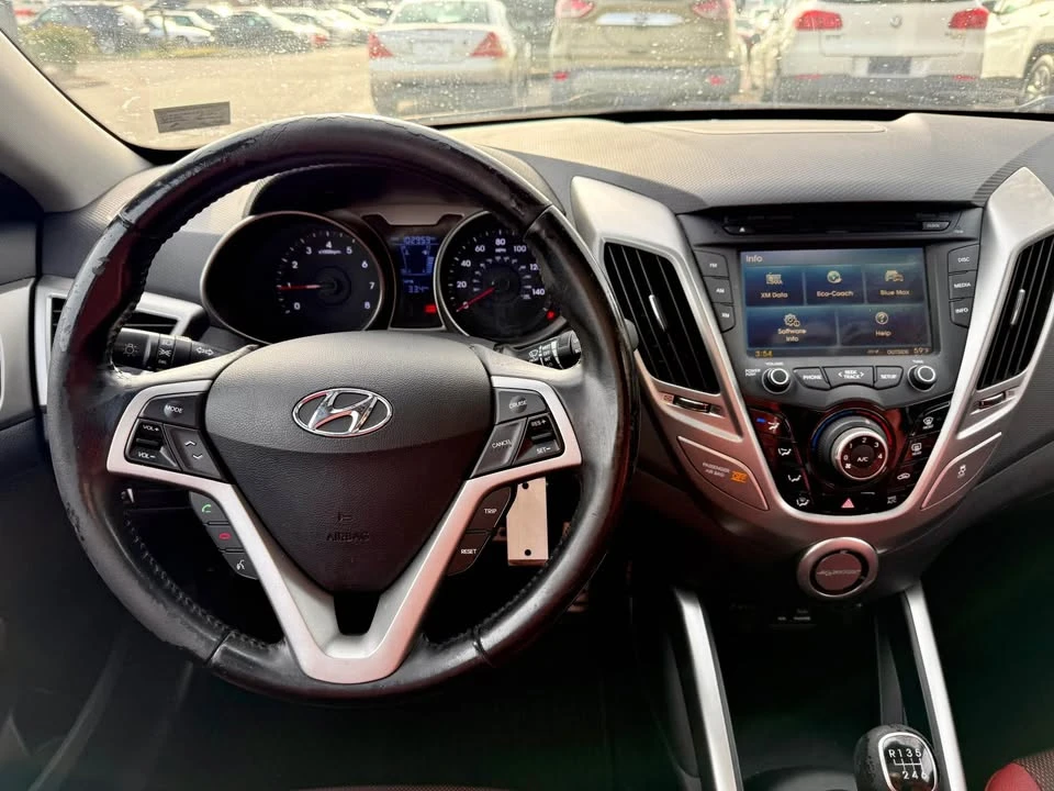 2014 Hyundai Veloster - Image 12 of 20