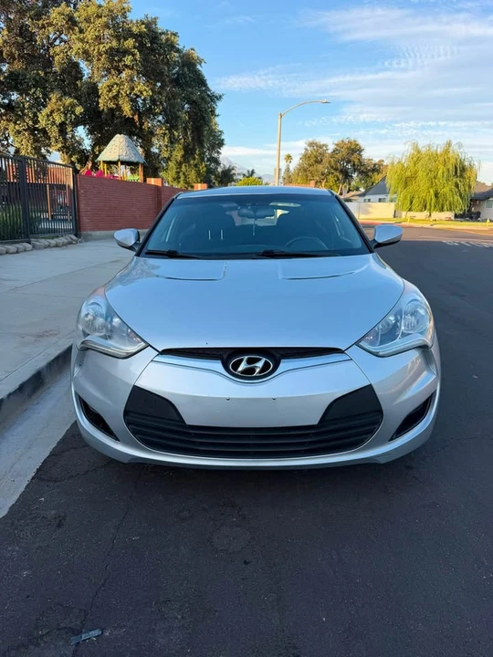2014 Hyundai Veloster - Image 12 of 19