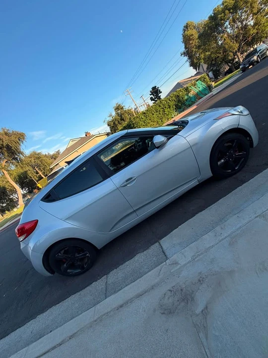 2014 Hyundai Veloster - Image 7 of 19