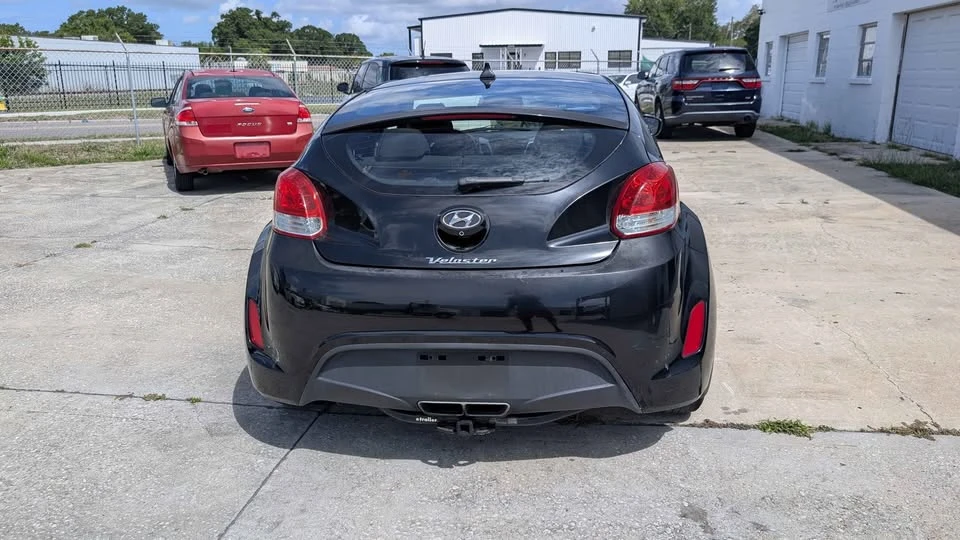 2014 Hyundai Veloster - Image 5 of 18
