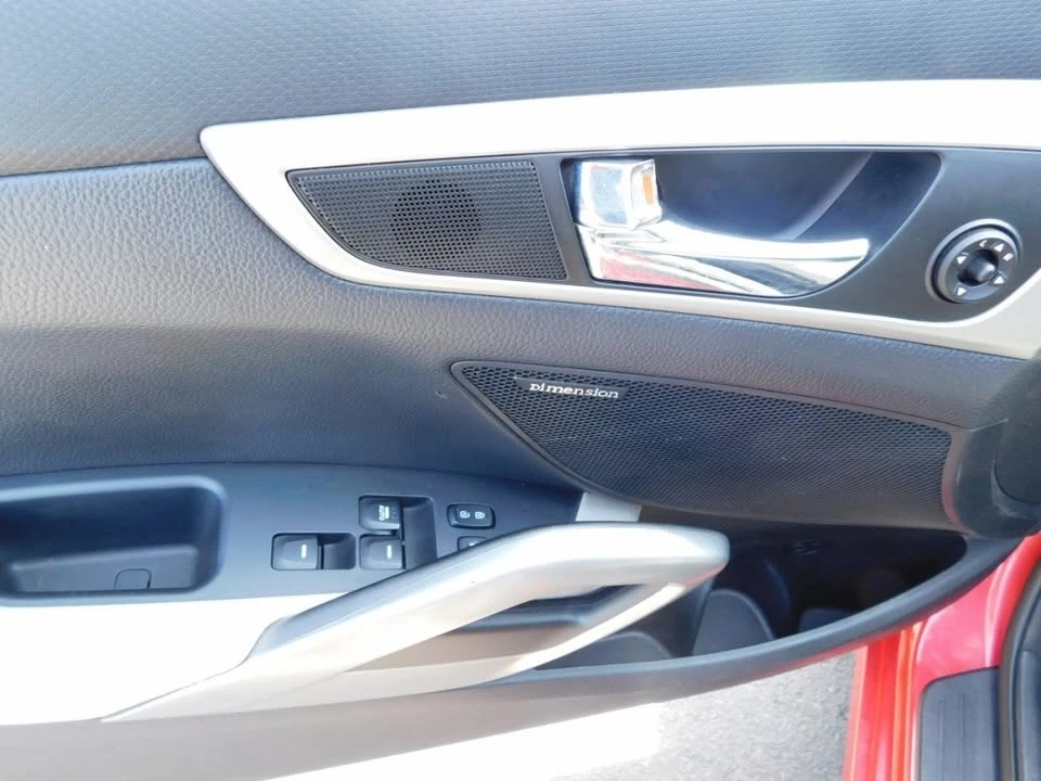 2014 Hyundai Veloster - Image 17 of 20
