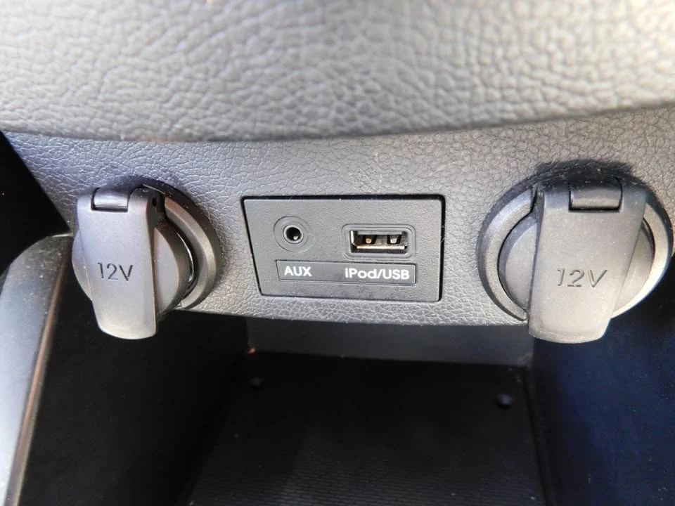 2014 Hyundai Veloster - Image 12 of 20
