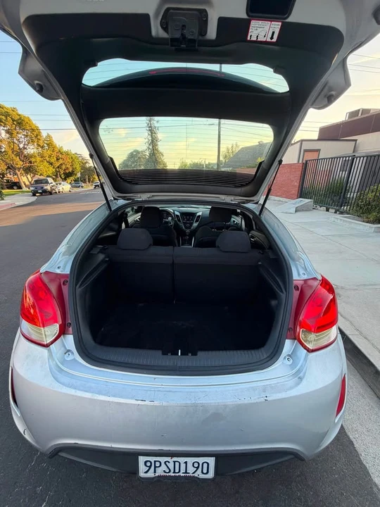 2014 Hyundai Veloster - Image 11 of 14