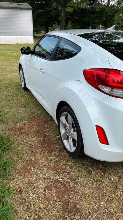 2014 Hyundai Veloster - Image 6 of 8