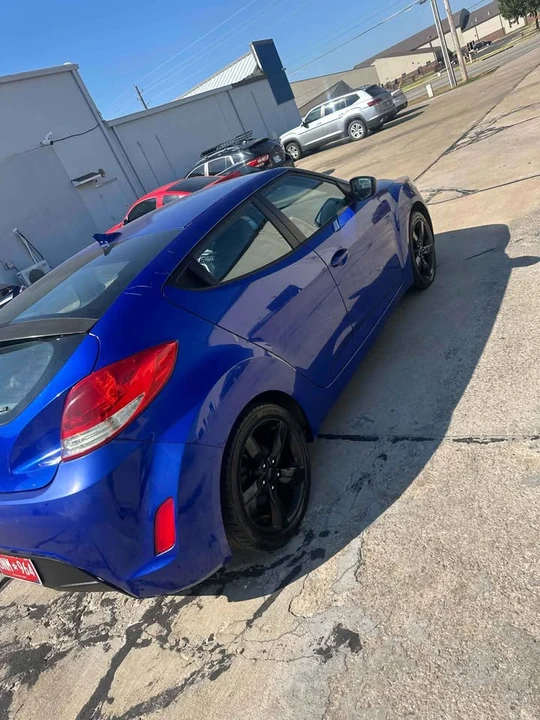 2014 Hyundai Veloster - Image 2 of 8