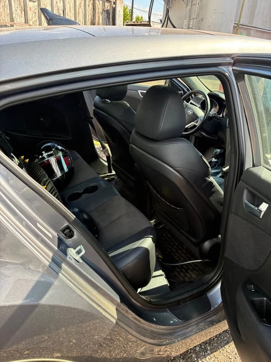 2014 Hyundai Veloster - Image 5 of 12