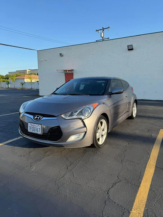 2014 Hyundai Veloster - Image 6 of 17