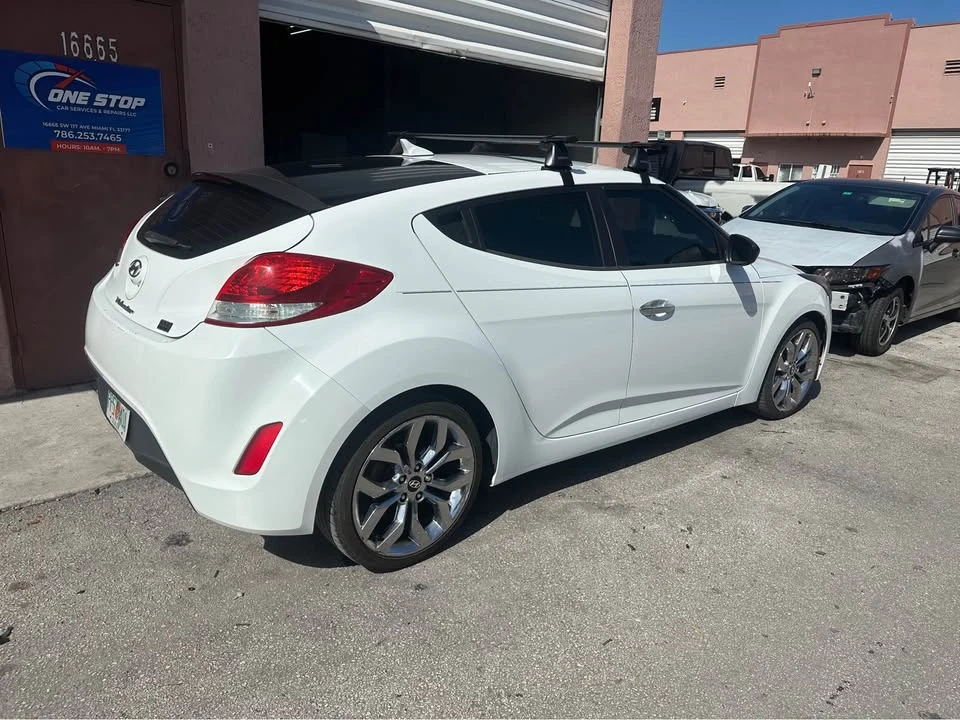 2014 Hyundai Veloster - Image 4 of 7