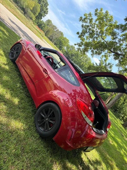 2014 Hyundai Veloster - Image 3 of 4
