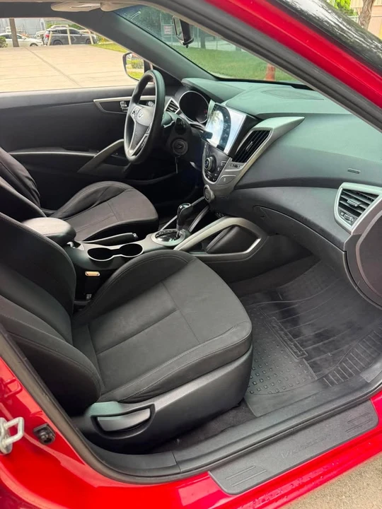 2014 Hyundai Veloster - Image 11 of 13