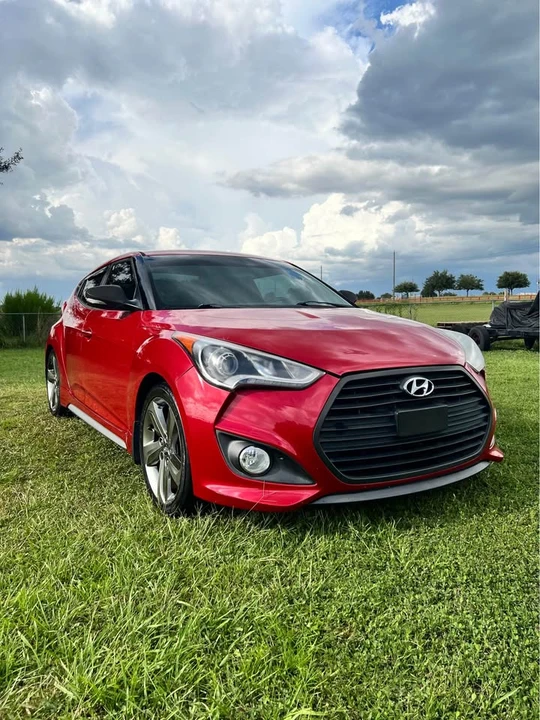 2014 Hyundai Veloster - Image 2 of 15