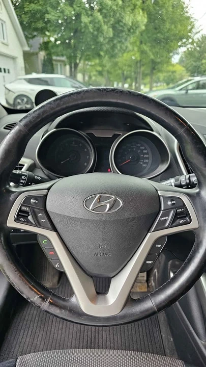 2014 Hyundai Veloster - Image 17 of 20