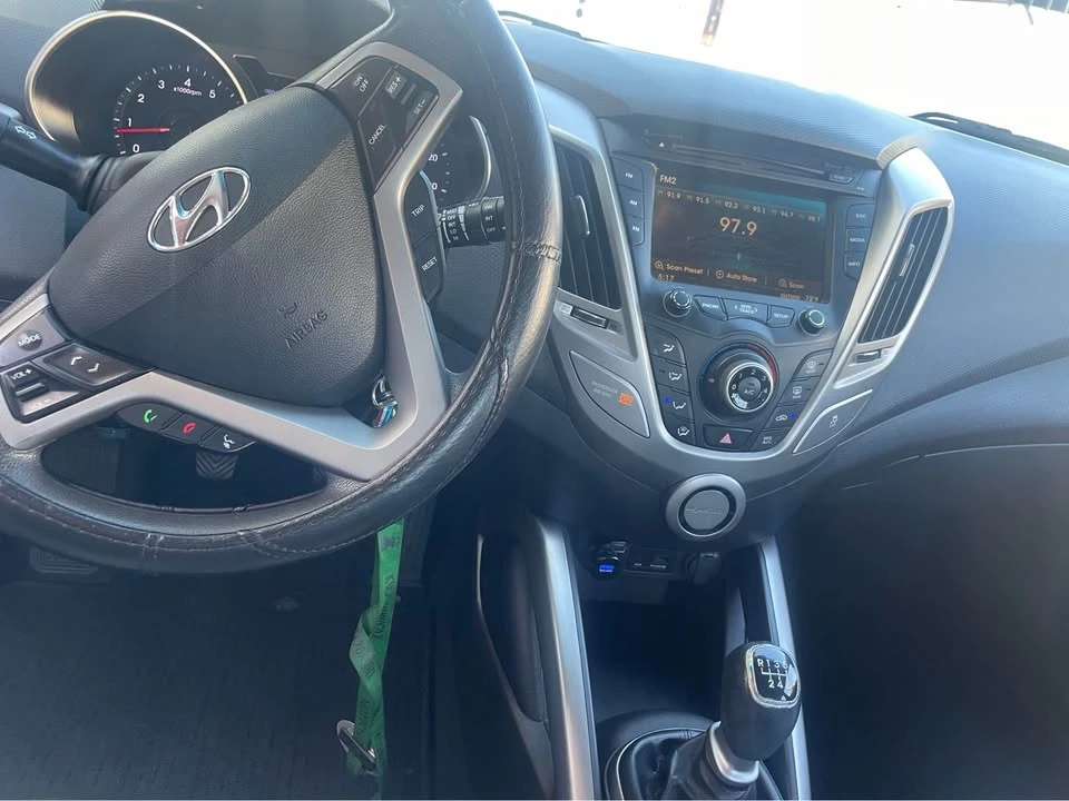 2014 Hyundai Veloster - Image 7 of 9