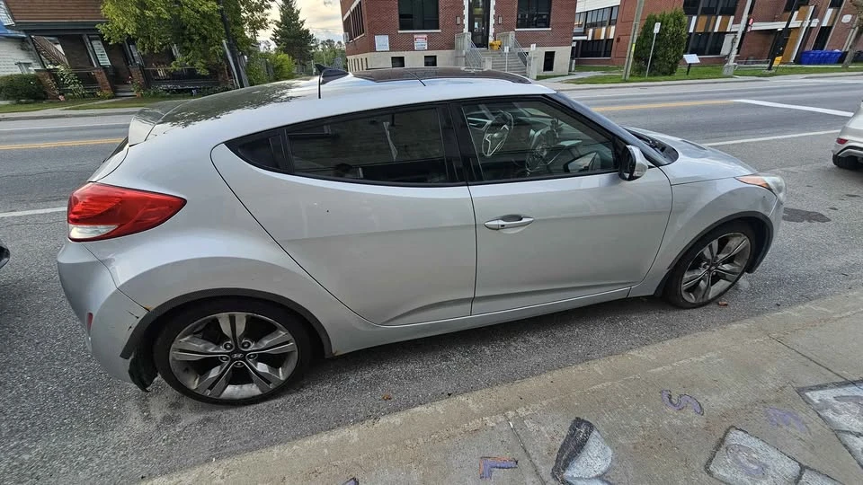 2014 Hyundai Veloster - Image 2 of 6