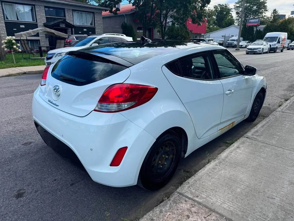 2014 Hyundai Veloster - Image 4 of 15
