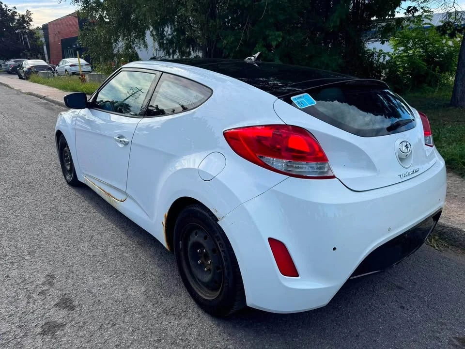 2014 Hyundai Veloster - Image 5 of 15