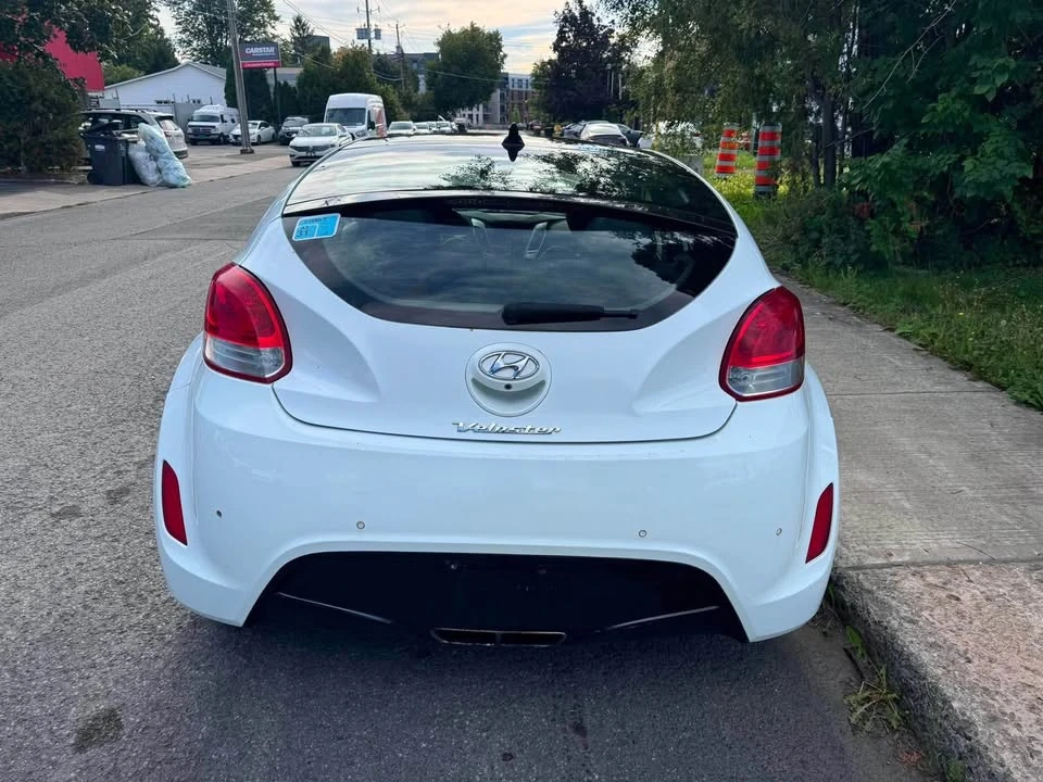 2014 Hyundai Veloster - Image 6 of 15