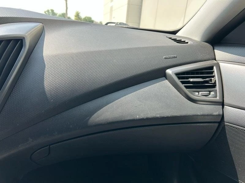 2014 Hyundai Veloster - Image 16 of 20