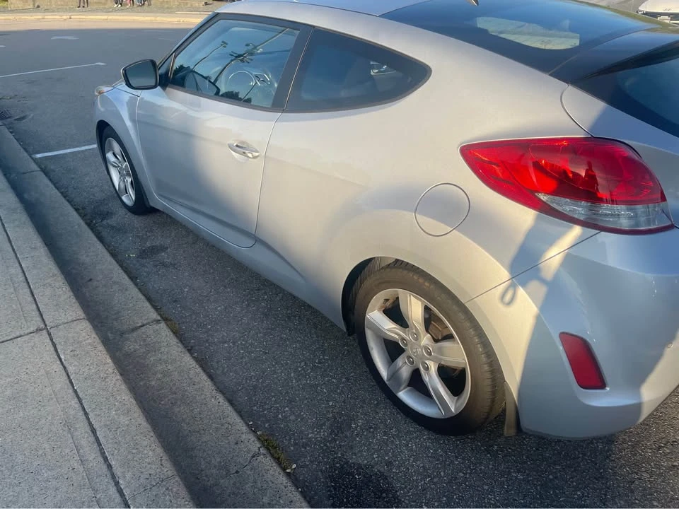 2014 Hyundai Veloster - Image 4 of 6