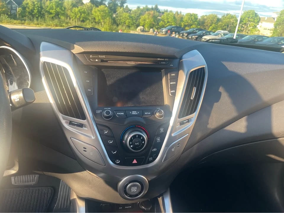 2014 Hyundai Veloster - Image 6 of 6