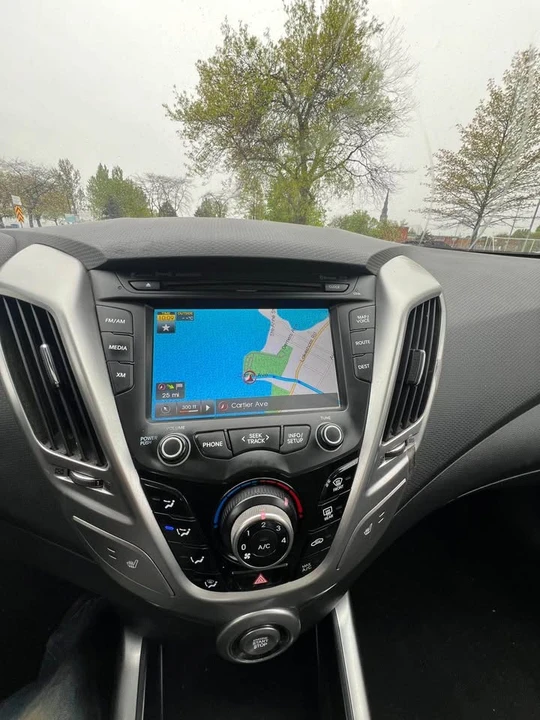 2014 Hyundai Veloster - Image 3 of 7