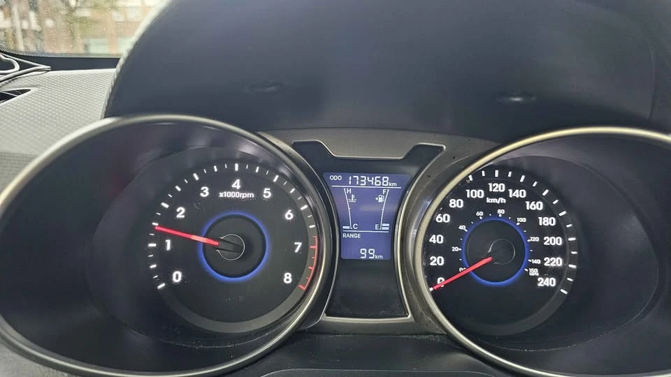2014 Hyundai Veloster - Image 6 of 6
