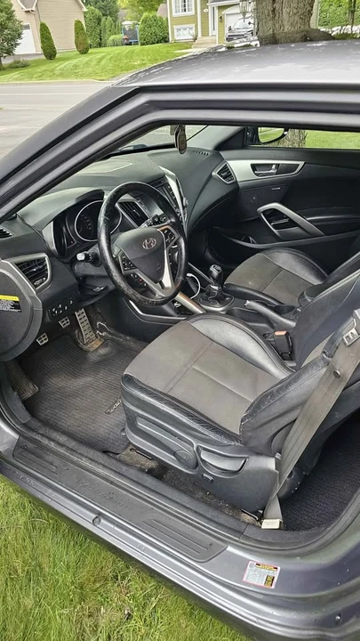 2014 Hyundai Veloster - Image 16 of 20