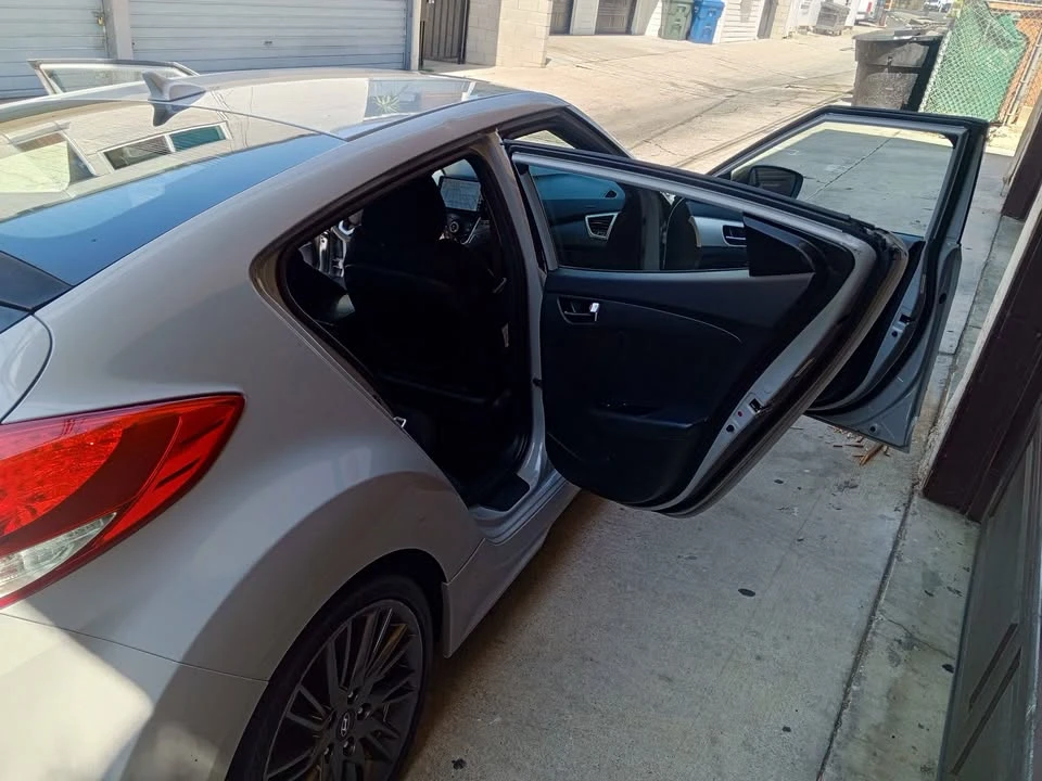 2014 Hyundai Veloster - Image 11 of 19