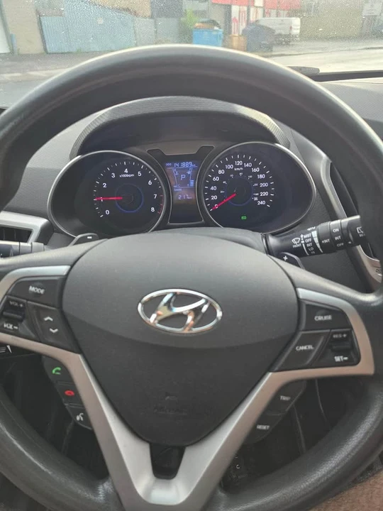 2014 Hyundai Veloster - Image 12 of 12