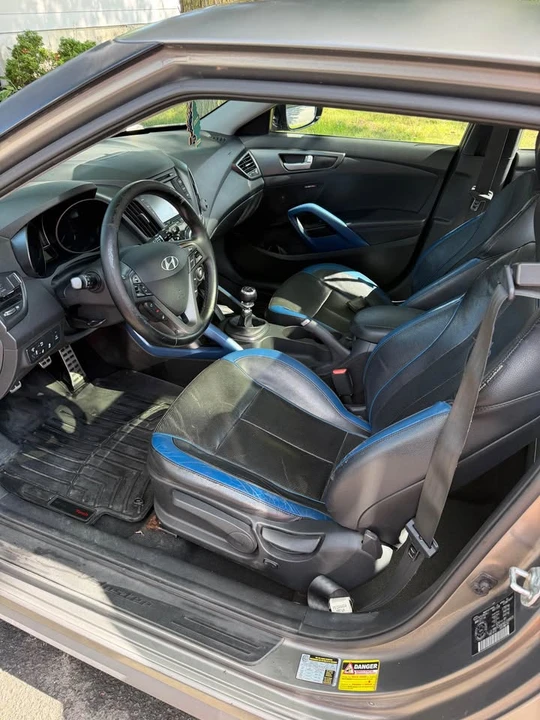 2014 Hyundai Veloster - Image 6 of 11